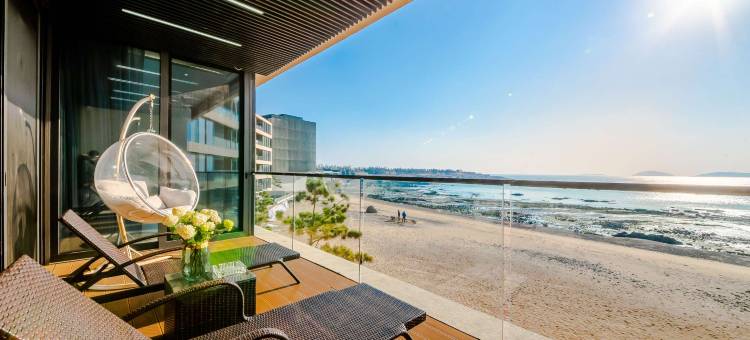 青岛听海观心海景民宿(涵碧楼店)图片