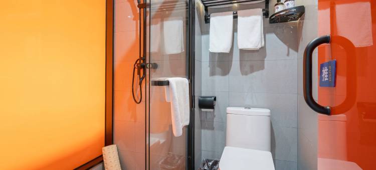 轻住悦享酒店(胶州胶东国际机场李哥庄店)图片