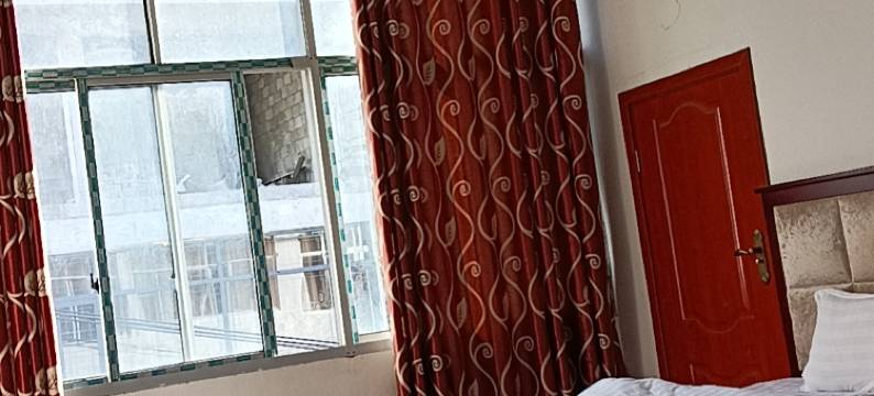 镇雄润晨酒店(以勒中学店)图片