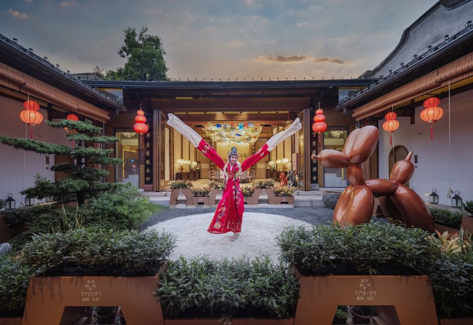 福州泰隐安珀酒店外景图