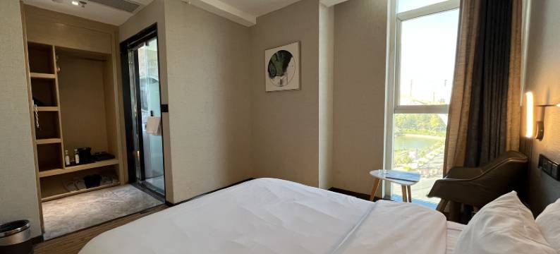 玉溪湖畔酒店(聂耳音乐广场)图片