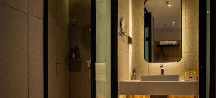 兰欧尚品酒店(淮安涟水高沟镇人杰宴会中心店)图片