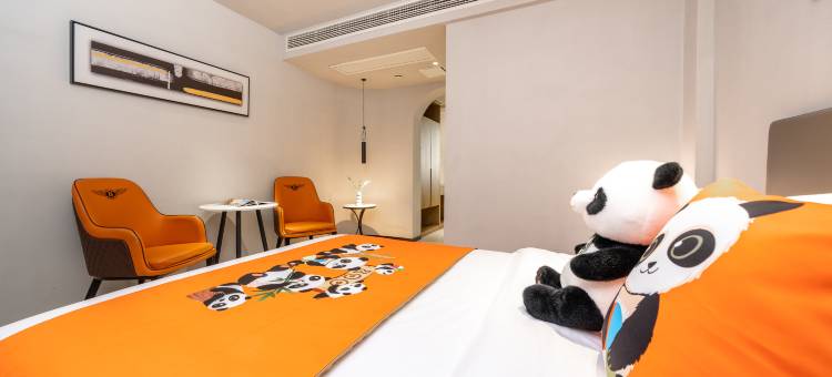 蔚蓝那云酒店(柳州银泰城马鞍山公园店)图片