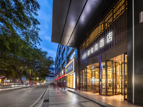 尖峰·奢电竞酒店(重庆万州万达广场店)