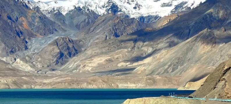 喀什市宁疆酒店(喀什古城昆仑塔店)图片