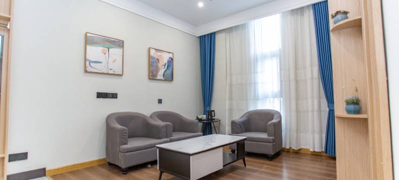 朗韵酒店(阜阳颖州万达店)图片