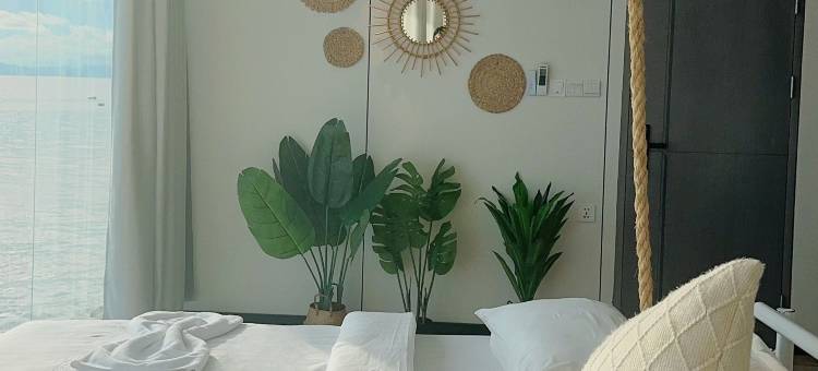 阳光假期(Sunny Holiday)图片