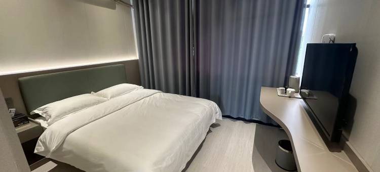 途客轻居酒店(平顶山非凡体育公园店)图片