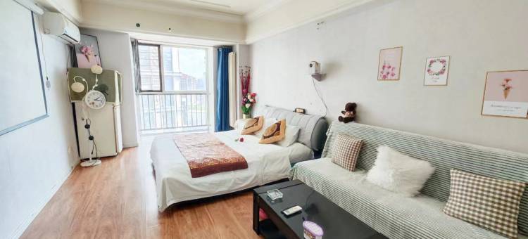 静澜观影主题民宿(宽城万达店)图片