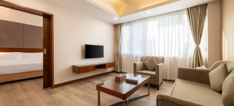 深圳南方联合大酒店(东门老街黄贝岭地铁站店)图片