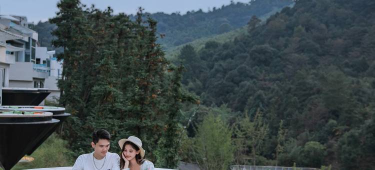 莫干山高山森林探险乐园·悬泳诗莉莉酒店图片