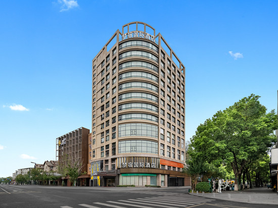 梦宿国际酒店(临平体育中心店)