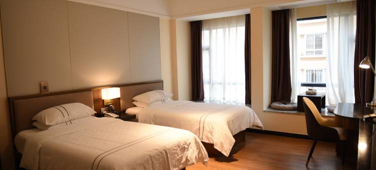 湛江滨海国际公寓(荣基广场观海长廊店)图片