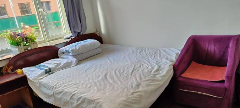 东宁德艳旅店图片