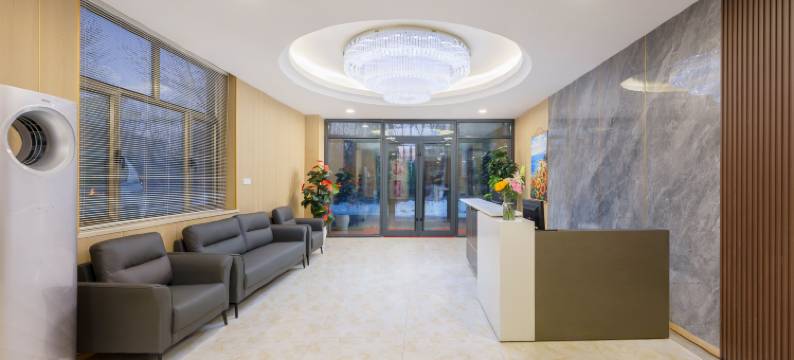 福海福瑞万豪酒店(福海县图书馆乌伦古湖公园店)图片