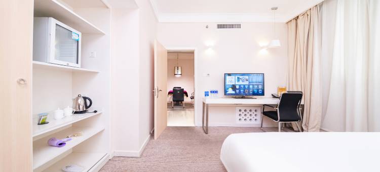 天龙精品酒店(金色置地广场・悦乐广场店)图片