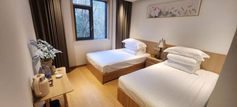 逺山霁月民宿图片