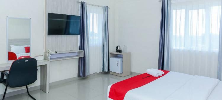 RedDoorz Plus @ GNG Hotel El Tari Airport Kupang图片