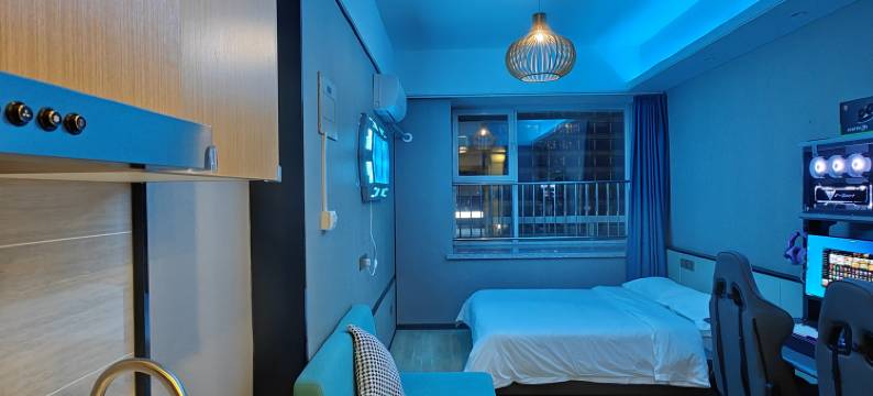 EZ电竞民宿(青岛中铁世博城店)图片