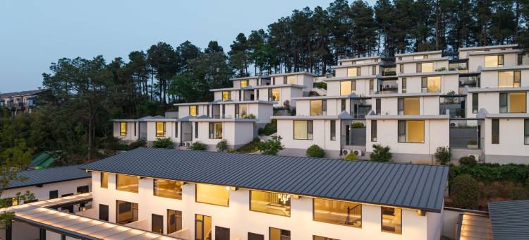 花筑·壹山伴水民宿(茅山东方盐湖城店)图片