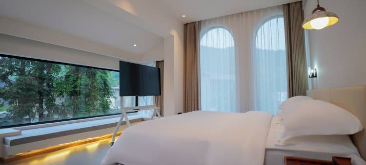 云上霆艺宿(陶源谷三宝店)图片