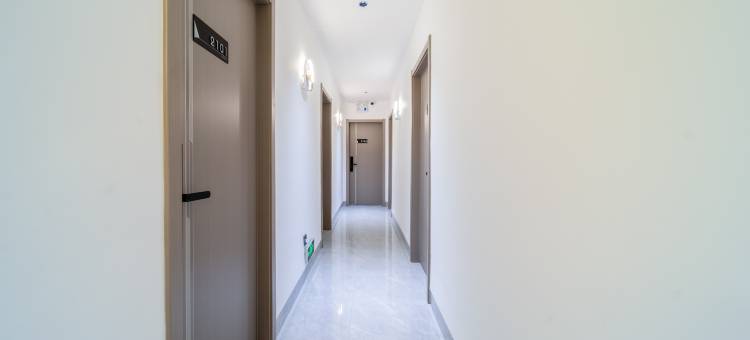 云逸智享民宿(六盘水师范学院店)图片