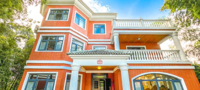 三角山星云山庄图片