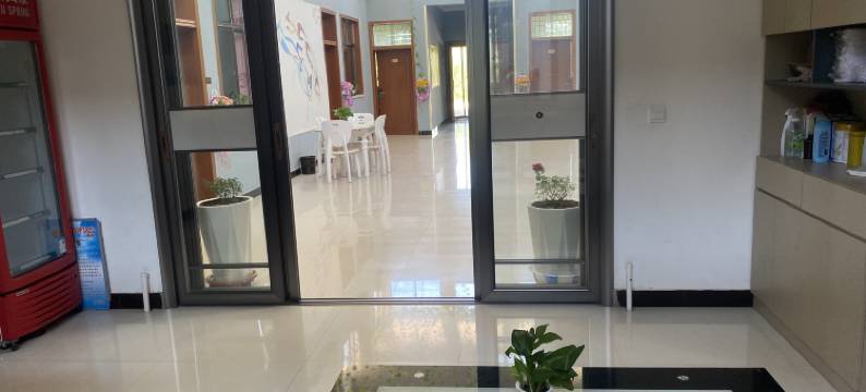 敦煌月半湾客栈(鸣沙山月牙泉景区店)图片