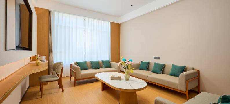 柏纳S酒店(胡杨河店)图片