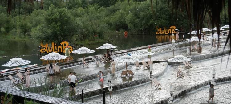 安吉水雲轩·山野溯溪漂流亲子度假美宿图片