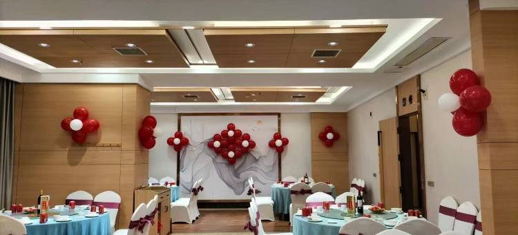 首座云居酒店(渠县财富中心賨人里店)图片