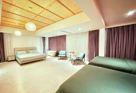 Wuxi Taihu Yaogeli HomestayHotel Overview