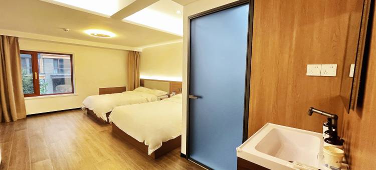 云端酒店(岫岩客运站店)图片