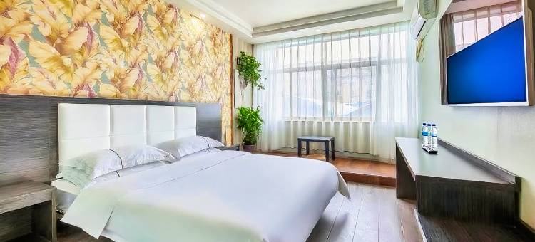 印象假日酒店(焦作火车站高铁站店)图片