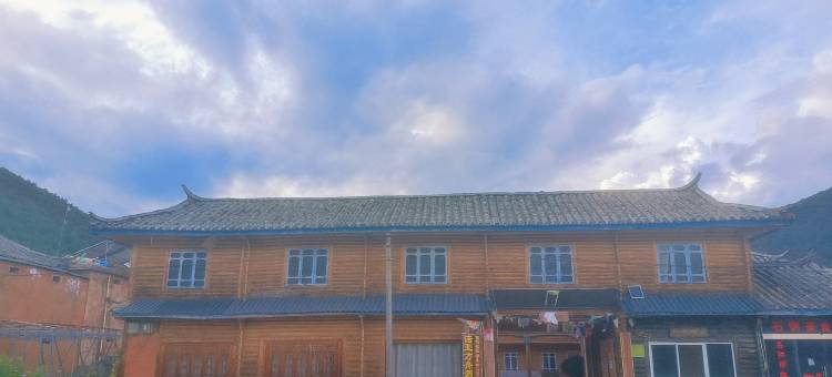 泸沽湖诺亚方舟酒店图片