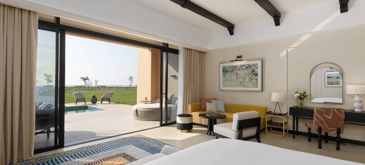 阿尔哈姆海滩索菲特度假酒店(Sofitel Al Hamra Beach Resort)图片