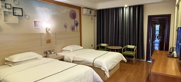 金港大酒店(玉林中药港大润发店)图片