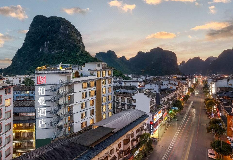 Borrman Hotel (Yangshuo West Street Lijiang Branch)Over view