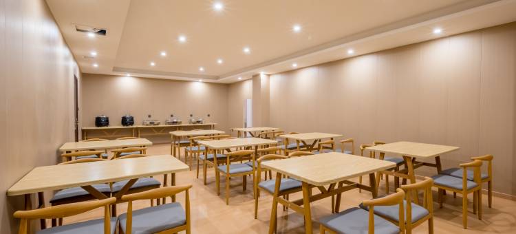 华庭优选酒店(廊坊高铁站万达广场店)图片