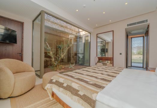 Silence Villas Hotel Overview