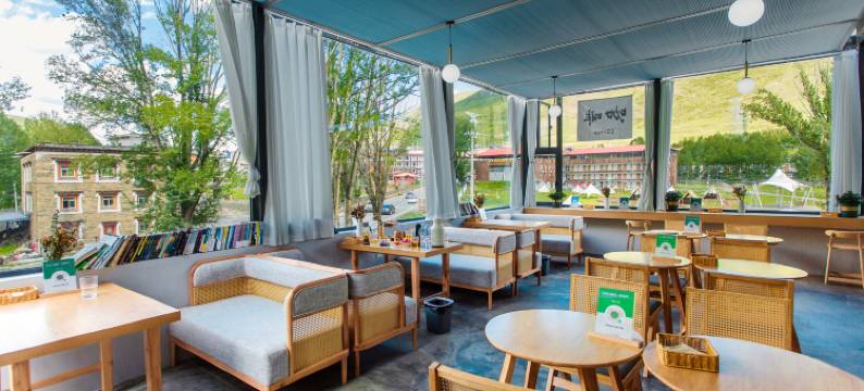 观山悦酒店(康定新都桥店)图片