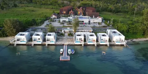 民丹島特里科拉海灘特別度假村