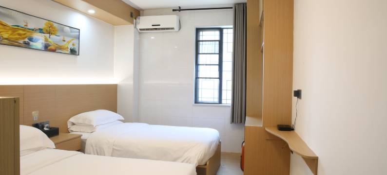 唐南轻寓(中山大学唐家湾古镇店)图片