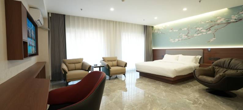 逸居酒店(赤峰高铁站店)图片