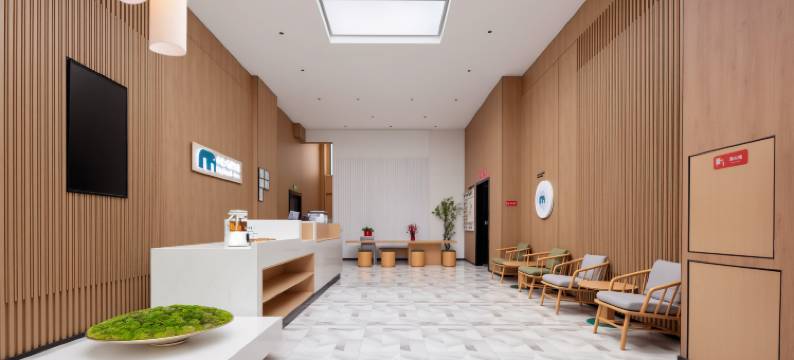 小象听海酒店(情侣路海滨泳场店)图片