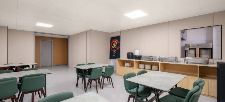 亚悦酒店(临沂华沂物流店)图片