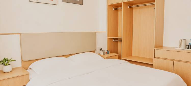 拾光民宿(龙陵县客运站店)图片