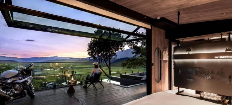 腾冲荷花摩旅野奢温泉酒店图片