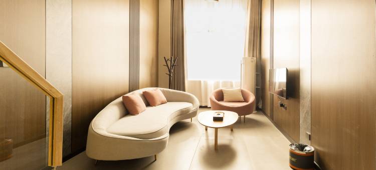 如意LOFT民宿(张掖高铁西站店)图片