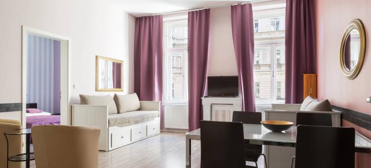 御庭公寓(Royal Court Apartments)图片